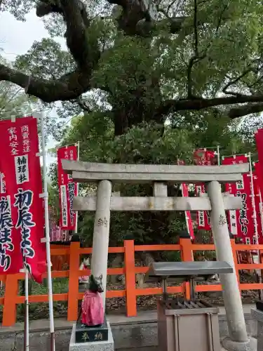 楠珺社（住吉大社末社）の{uncategorized: "未分類", other: "その他", undefined: "問題あり", building: "その他建物", grave: "お墓", sacred_gate: "鳥居", guardian: "狛犬", statue: "像", buddha: "仏像", history: "歴史", nature: "自然", garden: "庭園", animal: "動物", pagoda: "塔", temizu: "手水舎", mountain_gate: "山門・神門", sanctuary: "本殿・本堂", subordinate: "末社・摂社", art: "芸術", scenery: "景色", jizo: "地蔵", ema: "絵馬", goshuin: "御朱印", omikuji: "おみくじ", items: "授与品その他", amulet: "お守り", goshuincho: "御朱印帳", eats: "食事", festival: "お祭り", votive_dance: "神楽", shichigosan: "七五三参", wedding: "結婚式", experience: "体験その他", initially: "初詣", around: "周辺", anti_infection: "感染症対策"}