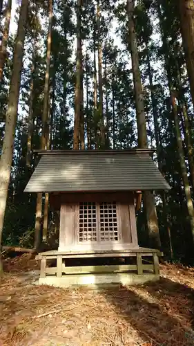 日高見神社の本殿