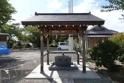 市軸稲荷神社の手水舎