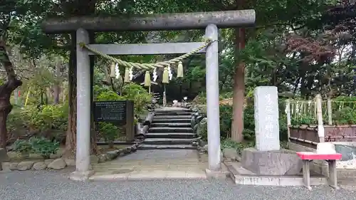 葛原岡神社の鳥居