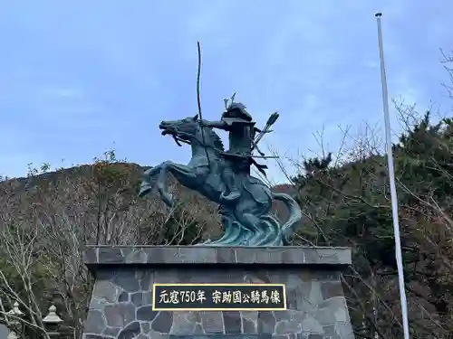 小茂田浜神社の像