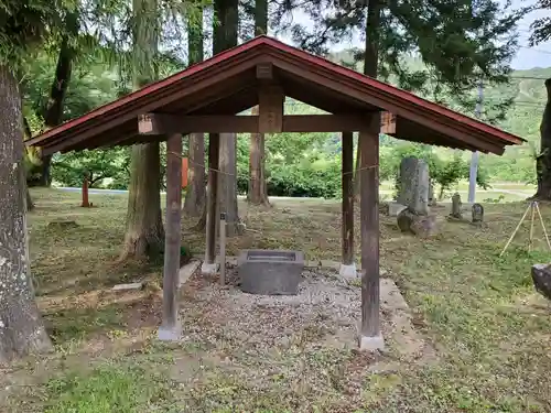 諏訪神社の手水舎