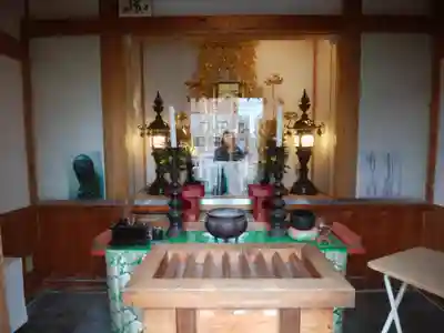 湯前薬師如来堂の本殿・本堂