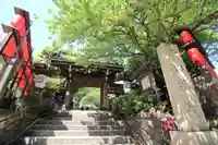 豊川稲荷東京別院の山門・神門