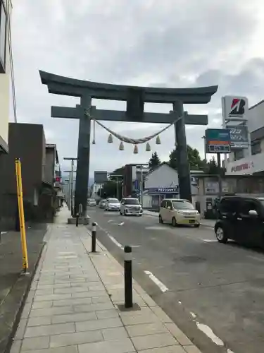 北口本宮冨士浅間神社の鳥居