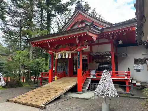 金澤神社の{uncategorized: "未分類", other: "その他", undefined: "問題あり", building: "その他建物", grave: "お墓", sacred_gate: "鳥居", guardian: "狛犬", statue: "像", buddha: "仏像", history: "歴史", nature: "自然", garden: "庭園", animal: "動物", pagoda: "塔", temizu: "手水舎", mountain_gate: "山門・神門", sanctuary: "本殿・本堂", subordinate: "末社・摂社", art: "芸術", scenery: "景色", jizo: "地蔵", ema: "絵馬", goshuin: "御朱印", omikuji: "おみくじ", items: "授与品その他", amulet: "お守り", goshuincho: "御朱印帳", eats: "食事", festival: "お祭り", votive_dance: "神楽", shichigosan: "七五三参", wedding: "結婚式", experience: "体験その他", initially: "初詣", around: "周辺", anti_infection: "感染症対策"}