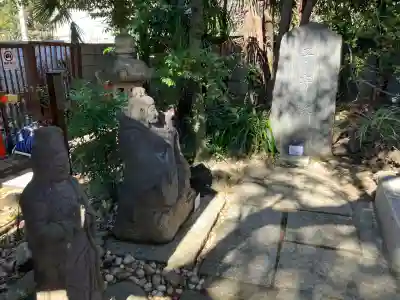 武蔵野稲荷神社の{uncategorized: "未分類", other: "その他", undefined: "問題あり", building: "その他建物", grave: "お墓", sacred_gate: "鳥居", guardian: "狛犬", statue: "像", buddha: "仏像", history: "歴史", nature: "自然", garden: "庭園", animal: "動物", pagoda: "塔", temizu: "手水舎", mountain_gate: "山門・神門", sanctuary: "本殿・本堂", subordinate: "末社・摂社", art: "芸術", scenery: "景色", jizo: "地蔵", ema: "絵馬", goshuin: "御朱印", omikuji: "おみくじ", items: "授与品その他", amulet: "お守り", goshuincho: "御朱印帳", eats: "食事", festival: "お祭り", votive_dance: "神楽", shichigosan: "七五三参", wedding: "結婚式", experience: "体験その他", initially: "初詣", around: "周辺", anti_infection: "感染症対策"}