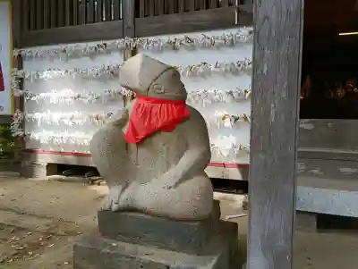 日吉神社の{uncategorized: "未分類", other: "その他", undefined: "問題あり", building: "その他建物", grave: "お墓", sacred_gate: "鳥居", guardian: "狛犬", statue: "像", buddha: "仏像", history: "歴史", nature: "自然", garden: "庭園", animal: "動物", pagoda: "塔", temizu: "手水舎", mountain_gate: "山門・神門", sanctuary: "本殿・本堂", subordinate: "末社・摂社", art: "芸術", scenery: "景色", jizo: "地蔵", ema: "絵馬", goshuin: "御朱印", omikuji: "おみくじ", items: "授与品その他", amulet: "お守り", goshuincho: "御朱印帳", eats: "食事", festival: "お祭り", votive_dance: "神楽", shichigosan: "七五三参", wedding: "結婚式", experience: "体験その他", initially: "初詣", around: "周辺", anti_infection: "感染症対策"}