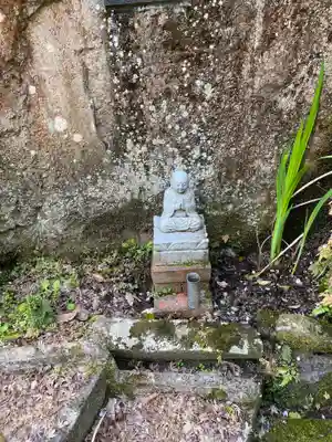 佛生寺の像