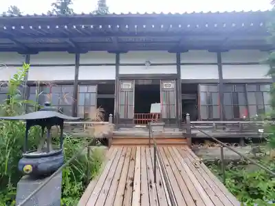 法善寺の本殿・本堂