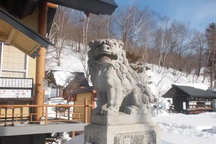 浦幌神社・乳神神社の狛犬