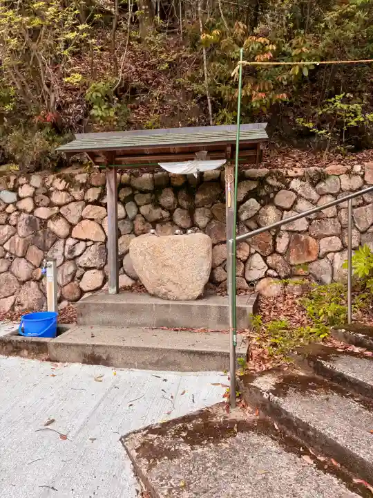 中野皇太神社の{uncategorized: "未分類", other: "その他", undefined: "問題あり", building: "その他建物", grave: "お墓", sacred_gate: "鳥居", guardian: "狛犬", statue: "像", buddha: "仏像", history: "歴史", nature: "自然", garden: "庭園", animal: "動物", pagoda: "塔", temizu: "手水舎", mountain_gate: "山門・神門", sanctuary: "本殿・本堂", subordinate: "末社・摂社", art: "芸術", scenery: "景色", jizo: "地蔵", ema: "絵馬", goshuin: "御朱印", omikuji: "おみくじ", items: "授与品その他", amulet: "お守り", goshuincho: "御朱印帳", eats: "食事", festival: "お祭り", votive_dance: "神楽", shichigosan: "七五三参", wedding: "結婚式", experience: "体験その他", initially: "初詣", around: "周辺", anti_infection: "感染症対策"}