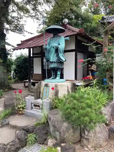 円泉寺の像