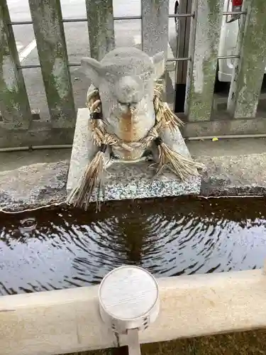 羊神社の手水舎