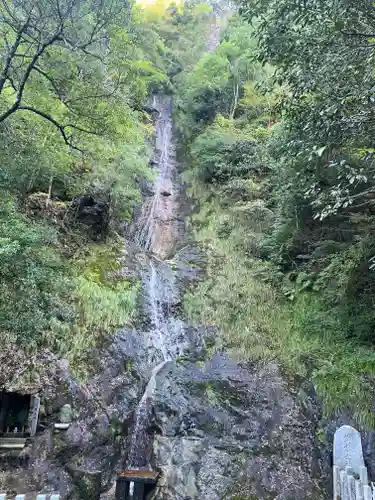 満願滝弁財天(大阪府)