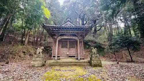 耳井神社の本殿・本堂