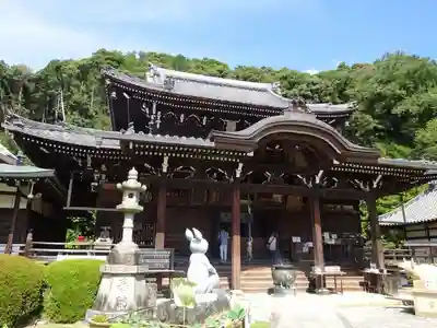 三室戸寺の本殿・本堂