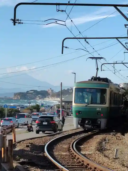 鶴岡八幡宮の周辺