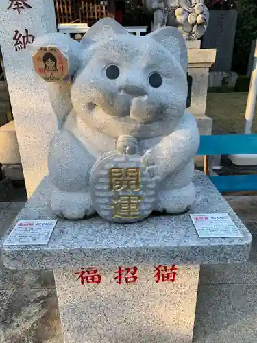 新倉氷川八幡神社の狛犬