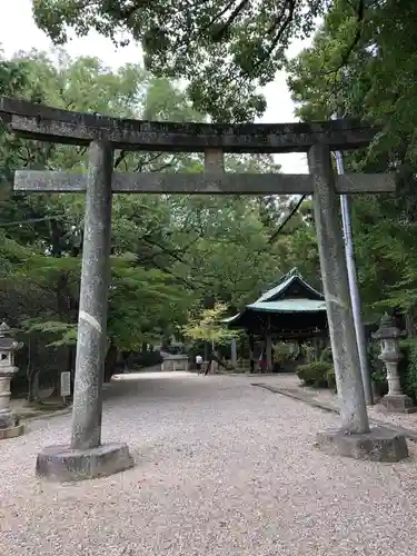 六所神社の鳥居