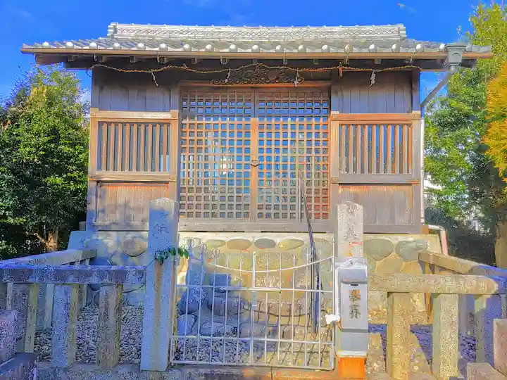 瀧神社(萩原町滝)の本殿・本堂