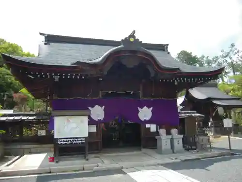 三尾神社の本殿