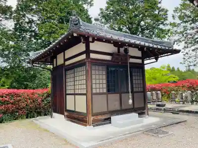 善福寺の{uncategorized: "未分類", other: "その他", undefined: "問題あり", building: "その他建物", grave: "お墓", sacred_gate: "鳥居", guardian: "狛犬", statue: "像", buddha: "仏像", history: "歴史", nature: "自然", garden: "庭園", animal: "動物", pagoda: "塔", temizu: "手水舎", mountain_gate: "山門・神門", sanctuary: "本殿・本堂", subordinate: "末社・摂社", art: "芸術", scenery: "景色", jizo: "地蔵", ema: "絵馬", goshuin: "御朱印", omikuji: "おみくじ", items: "授与品その他", amulet: "お守り", goshuincho: "御朱印帳", eats: "食事", festival: "お祭り", votive_dance: "神楽", shichigosan: "七五三参", wedding: "結婚式", experience: "体験その他", initially: "初詣", around: "周辺", anti_infection: "感染症対策"}