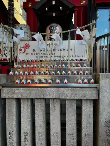 鷲神社の{uncategorized: "未分類", other: "その他", undefined: "問題あり", building: "その他建物", grave: "お墓", sacred_gate: "鳥居", guardian: "狛犬", statue: "像", buddha: "仏像", history: "歴史", nature: "自然", garden: "庭園", animal: "動物", pagoda: "塔", temizu: "手水舎", mountain_gate: "山門・神門", sanctuary: "本殿・本堂", subordinate: "末社・摂社", art: "芸術", scenery: "景色", jizo: "地蔵", ema: "絵馬", goshuin: "御朱印", omikuji: "おみくじ", items: "授与品その他", amulet: "お守り", goshuincho: "御朱印帳", eats: "食事", festival: "お祭り", votive_dance: "神楽", shichigosan: "七五三参", wedding: "結婚式", experience: "体験その他", initially: "初詣", around: "周辺", anti_infection: "感染症対策"}