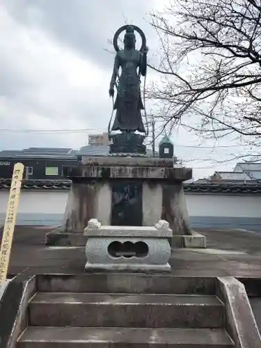 近竜寺(栃木県)