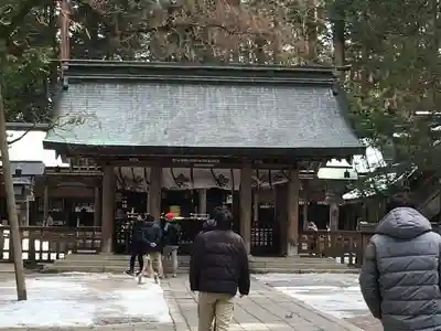 諏訪大社の本殿・本堂