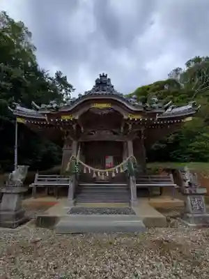百々神社の本殿・本堂