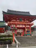 伏見稲荷大社の山門・神門