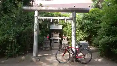 池尻稲荷神社の末社・摂社