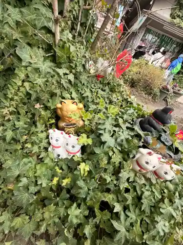 今戸神社の{uncategorized: "未分類", other: "その他", undefined: "問題あり", building: "その他建物", grave: "お墓", sacred_gate: "鳥居", guardian: "狛犬", statue: "像", buddha: "仏像", history: "歴史", nature: "自然", garden: "庭園", animal: "動物", pagoda: "塔", temizu: "手水舎", mountain_gate: "山門・神門", sanctuary: "本殿・本堂", subordinate: "末社・摂社", art: "芸術", scenery: "景色", jizo: "地蔵", ema: "絵馬", goshuin: "御朱印", omikuji: "おみくじ", items: "授与品その他", amulet: "お守り", goshuincho: "御朱印帳", eats: "食事", festival: "お祭り", votive_dance: "神楽", shichigosan: "七五三参", wedding: "結婚式", experience: "体験その他", initially: "初詣", around: "周辺", anti_infection: "感染症対策"}