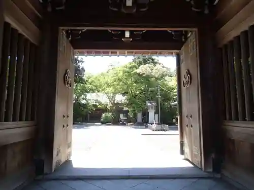 大野湊神社の山門