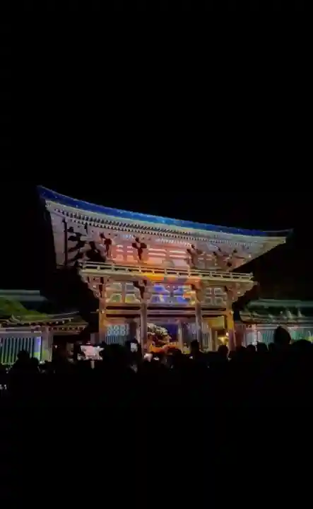 武蔵一宮氷川神社の{uncategorized: "未分類", other: "その他", undefined: "問題あり", building: "その他建物", grave: "お墓", sacred_gate: "鳥居", guardian: "狛犬", statue: "像", buddha: "仏像", history: "歴史", nature: "自然", garden: "庭園", animal: "動物", pagoda: "塔", temizu: "手水舎", mountain_gate: "山門・神門", sanctuary: "本殿・本堂", subordinate: "末社・摂社", art: "芸術", scenery: "景色", jizo: "地蔵", ema: "絵馬", goshuin: "御朱印", omikuji: "おみくじ", items: "授与品その他", amulet: "お守り", goshuincho: "御朱印帳", eats: "食事", festival: "お祭り", votive_dance: "神楽", shichigosan: "七五三参", wedding: "結婚式", experience: "体験その他", initially: "初詣", around: "周辺", anti_infection: "感染症対策"}