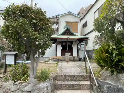平野の一本松と地蔵堂（十王堂跡）(兵庫県)