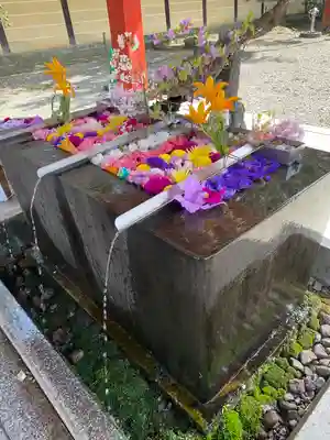 美濃國一宮　南宮大社の手水舎