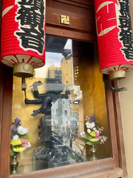 大観音寺の{uncategorized: "未分類", other: "その他", undefined: "問題あり", building: "その他建物", grave: "お墓", sacred_gate: "鳥居", guardian: "狛犬", statue: "像", buddha: "仏像", history: "歴史", nature: "自然", garden: "庭園", animal: "動物", pagoda: "塔", temizu: "手水舎", mountain_gate: "山門・神門", sanctuary: "本殿・本堂", subordinate: "末社・摂社", art: "芸術", scenery: "景色", jizo: "地蔵", ema: "絵馬", goshuin: "御朱印", omikuji: "おみくじ", items: "授与品その他", amulet: "お守り", goshuincho: "御朱印帳", eats: "食事", festival: "お祭り", votive_dance: "神楽", shichigosan: "七五三参", wedding: "結婚式", experience: "体験その他", initially: "初詣", around: "周辺", anti_infection: "感染症対策"}