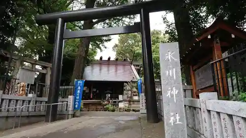 高円寺氷川神社の鳥居