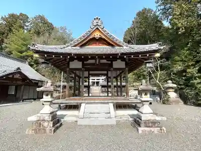 八幡神社の本殿・本堂