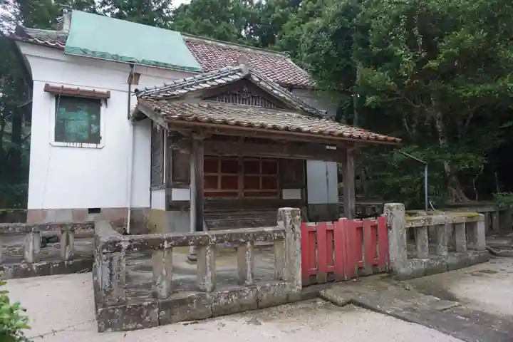 月照寺の本殿・本堂