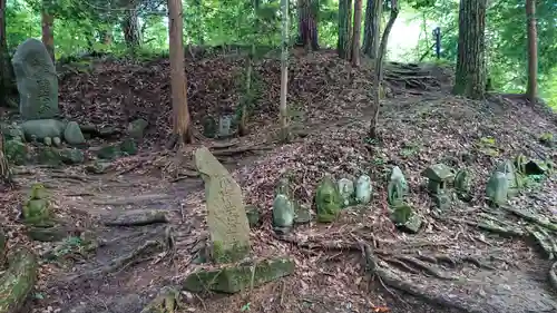 修那羅山安宮神社の仏像