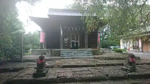 亀岡八幡宮の本殿・本堂