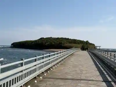 青島神社（青島神宮）の{uncategorized: "未分類", other: "その他", undefined: "問題あり", building: "その他建物", grave: "お墓", sacred_gate: "鳥居", guardian: "狛犬", statue: "像", buddha: "仏像", history: "歴史", nature: "自然", garden: "庭園", animal: "動物", pagoda: "塔", temizu: "手水舎", mountain_gate: "山門・神門", sanctuary: "本殿・本堂", subordinate: "末社・摂社", art: "芸術", scenery: "景色", jizo: "地蔵", ema: "絵馬", goshuin: "御朱印", omikuji: "おみくじ", items: "授与品その他", amulet: "お守り", goshuincho: "御朱印帳", eats: "食事", festival: "お祭り", votive_dance: "神楽", shichigosan: "七五三参", wedding: "結婚式", experience: "体験その他", initially: "初詣", around: "周辺", anti_infection: "感染症対策"}
