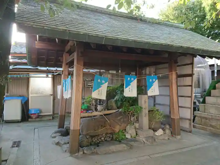 浅間社の手水舎