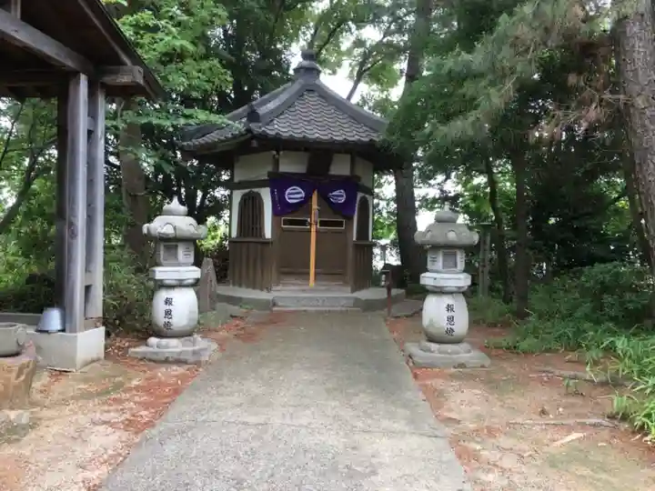 應仁寺の末社・摂社