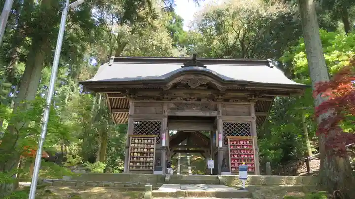 旦飯野神社の山門・神門