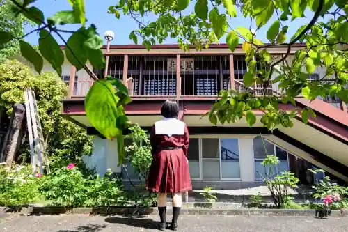 寶生寺（大本山高野山崇修院）の{uncategorized: "未分類", other: "その他", undefined: "問題あり", building: "その他建物", grave: "お墓", sacred_gate: "鳥居", guardian: "狛犬", statue: "像", buddha: "仏像", history: "歴史", nature: "自然", garden: "庭園", animal: "動物", pagoda: "塔", temizu: "手水舎", mountain_gate: "山門・神門", sanctuary: "本殿・本堂", subordinate: "末社・摂社", art: "芸術", scenery: "景色", jizo: "地蔵", ema: "絵馬", goshuin: "御朱印", omikuji: "おみくじ", items: "授与品その他", amulet: "お守り", goshuincho: "御朱印帳", eats: "食事", festival: "お祭り", votive_dance: "神楽", shichigosan: "七五三参", wedding: "結婚式", experience: "体験その他", initially: "初詣", around: "周辺", anti_infection: "感染症対策"}