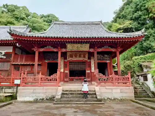 崇福寺の本殿・本堂